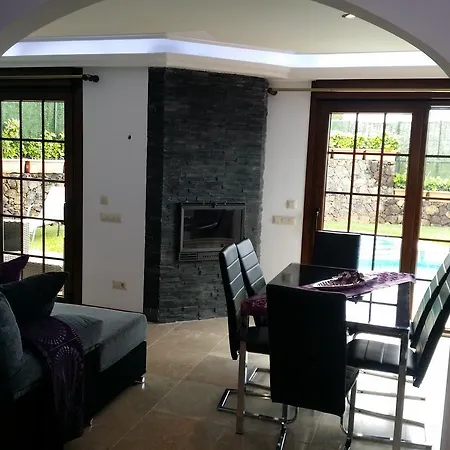 Willa Residencial La Curva *